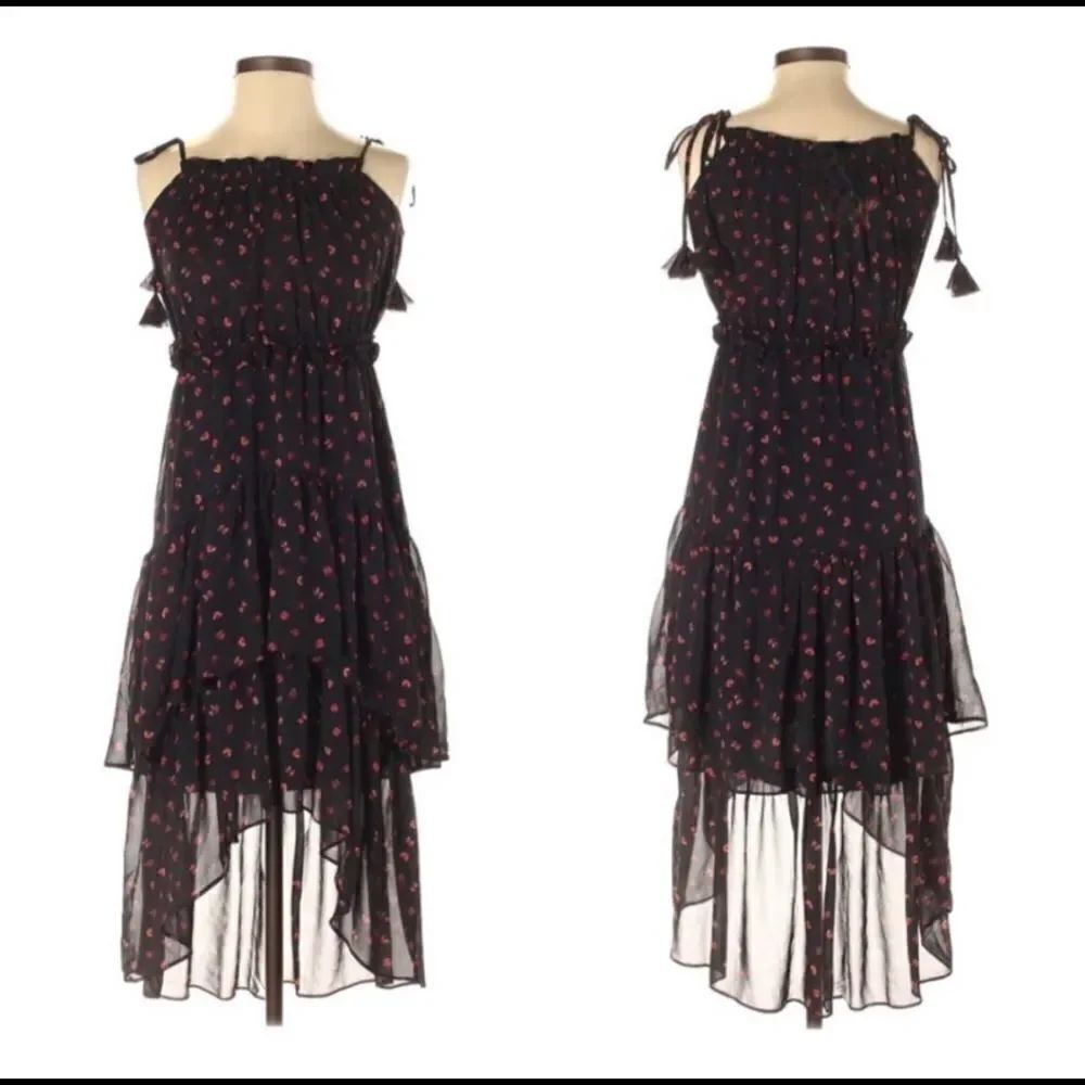 ✨Evie Tiered Ruffle Floral Tassel Dress✨